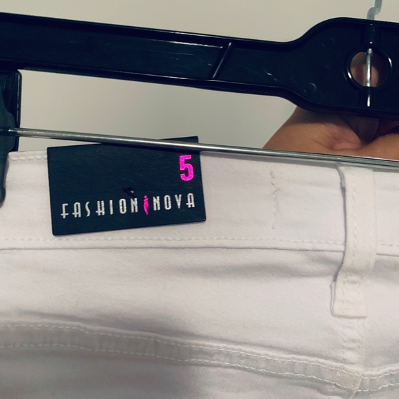 NWT - FASHION NOVA White Stretchy Pants - Picture 4 of 4